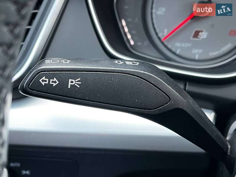 Внедорожник / Кроссовер Audi Q5 2018 в Киеве