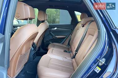 Позашляховик / Кросовер Audi Q5 2021 в 