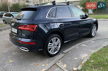 Внедорожник / Кроссовер Audi Q5 2017 в Львове