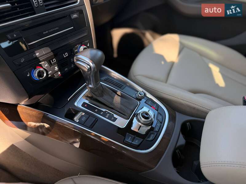 Позашляховик / Кросовер Audi Q5 2015 в Львові