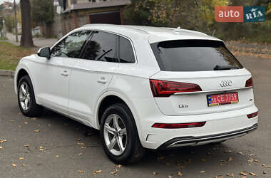 Позашляховик / Кросовер Audi Q5 2021 в  фото 3 Позашляховик / Кросовер Audi Q5 2021 в