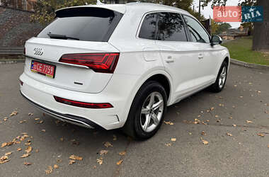 Позашляховик / Кросовер Audi Q5 2021 в  фото 10 Позашляховик / Кросовер Audi Q5 2021 в