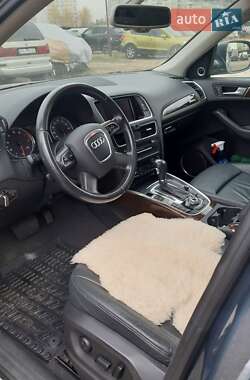 Внедорожник / Кроссовер Audi Q5 2010 в 