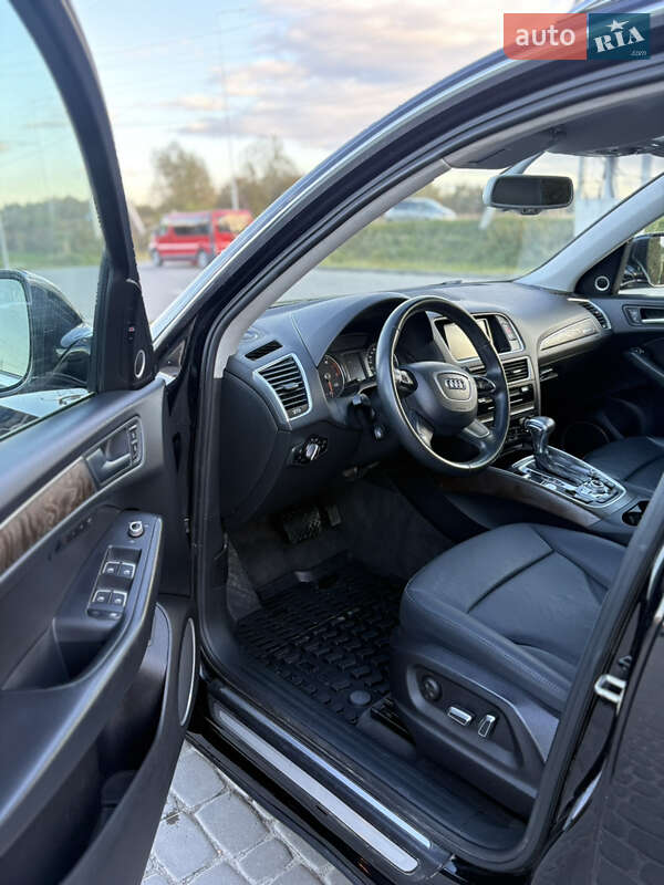 Позашляховик / Кросовер Audi Q5 2017 в Львові