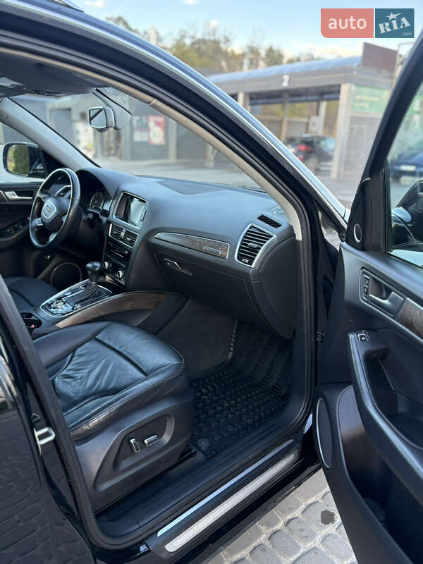 Позашляховик / Кросовер Audi Q5 2017 в Львові