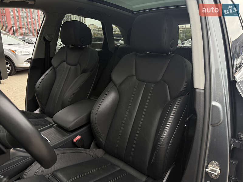 Позашляховик / Кросовер Audi Q5 2019 в Києві фото 28 Позашляховик / Кросовер Audi Q5 2019 в Києві