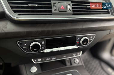 Позашляховик / Кросовер Audi Q5 2019 в 
