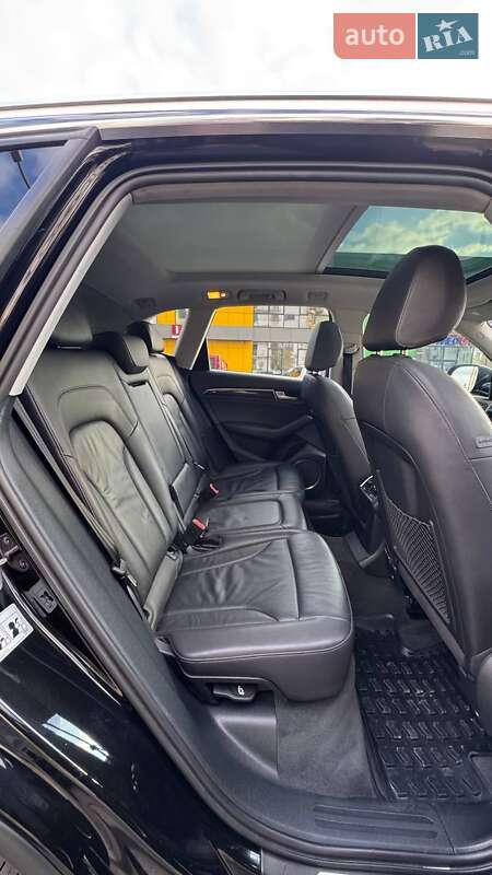 Позашляховик / Кросовер Audi Q5 2015 в Рівному