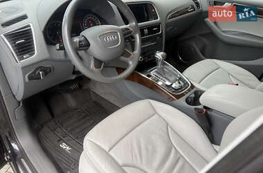 Внедорожник / Кроссовер Audi Q5 2015 в 