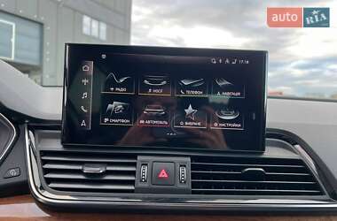 Позашляховик / Кросовер Audi Q5 2020 в 