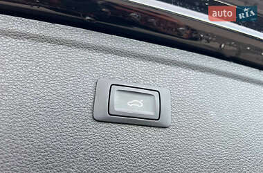 Позашляховик / Кросовер Audi Q5 2020 в 