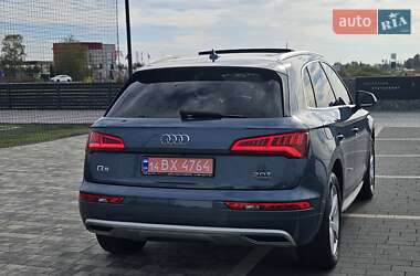 Позашляховик / Кросовер Audi Q5 2018 в  фото 16 Позашляховик / Кросовер Audi Q5 2018 в