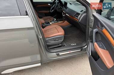 Позашляховик / Кросовер Audi Q5 2023 в  фото 24 Позашляховик / Кросовер Audi Q5 2023 в