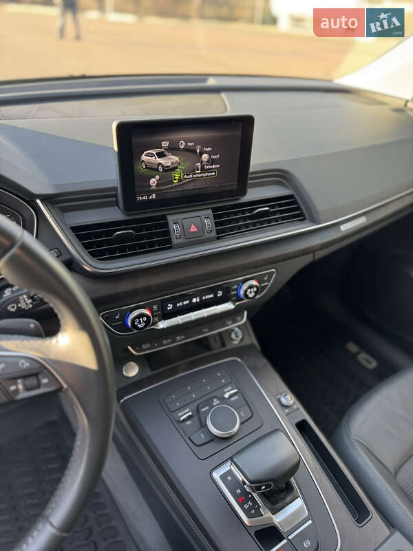 Внедорожник / Кроссовер Audi Q5 2018 в Киеве фото 19 Внедорожник / Кроссовер Audi Q5 2018 в Киеве