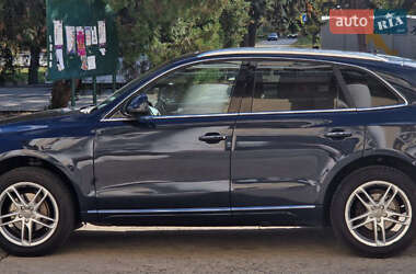 Позашляховик / Кросовер Audi Q5 2015 в  фото 4 Позашляховик / Кросовер Audi Q5 2015 в