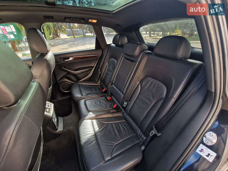 Позашляховик / Кросовер Audi Q5 2015 в Дніпрі фото 14 Позашляховик / Кросовер Audi Q5 2015 в Дніпрі
