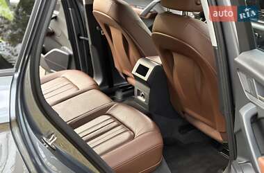 Внедорожник / Кроссовер Audi Q5 2017 в 