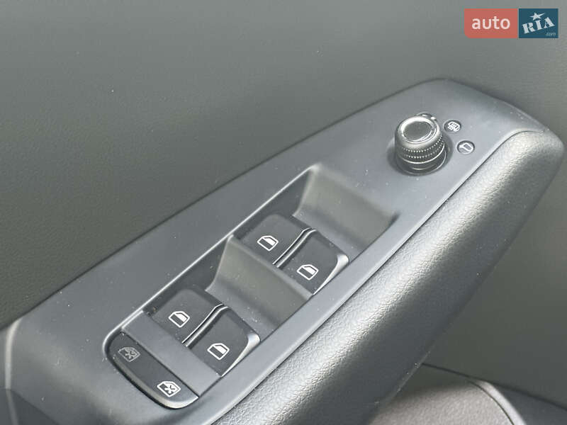 Внедорожник / Кроссовер Audi Q5 2011 в Дрогобыче фото 17 Внедорожник / Кроссовер Audi Q5 2011 в Дрогобыче