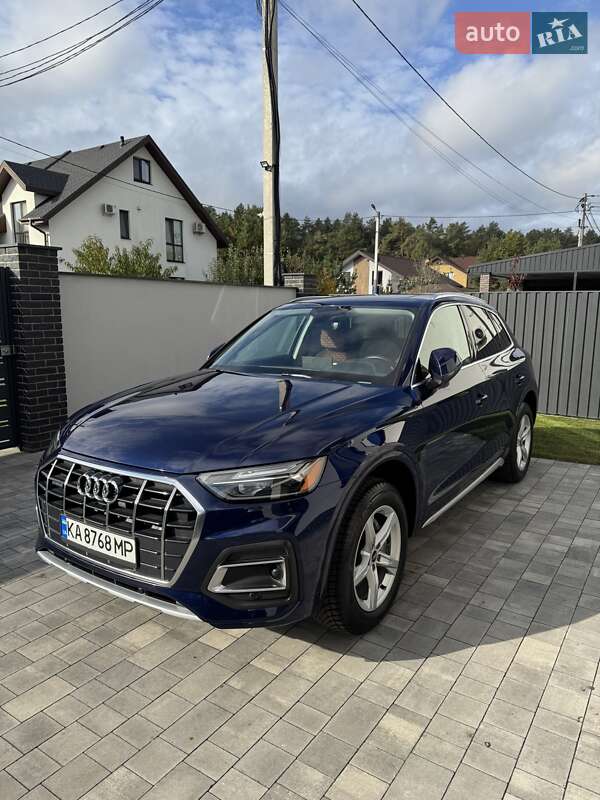 Позашляховик / Кросовер Audi Q5 2021 в Києві