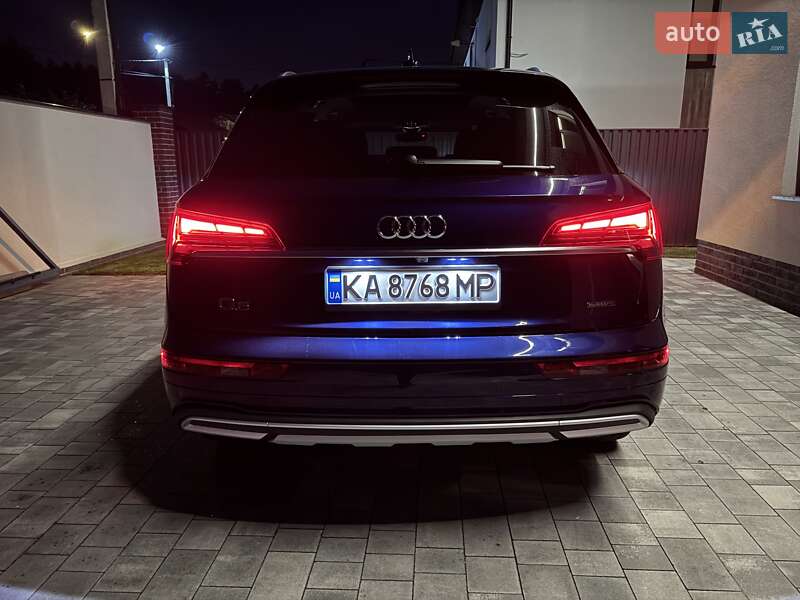 Позашляховик / Кросовер Audi Q5 2021 в Києві