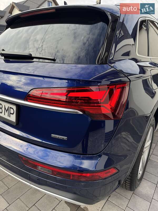 Позашляховик / Кросовер Audi Q5 2021 в Києві