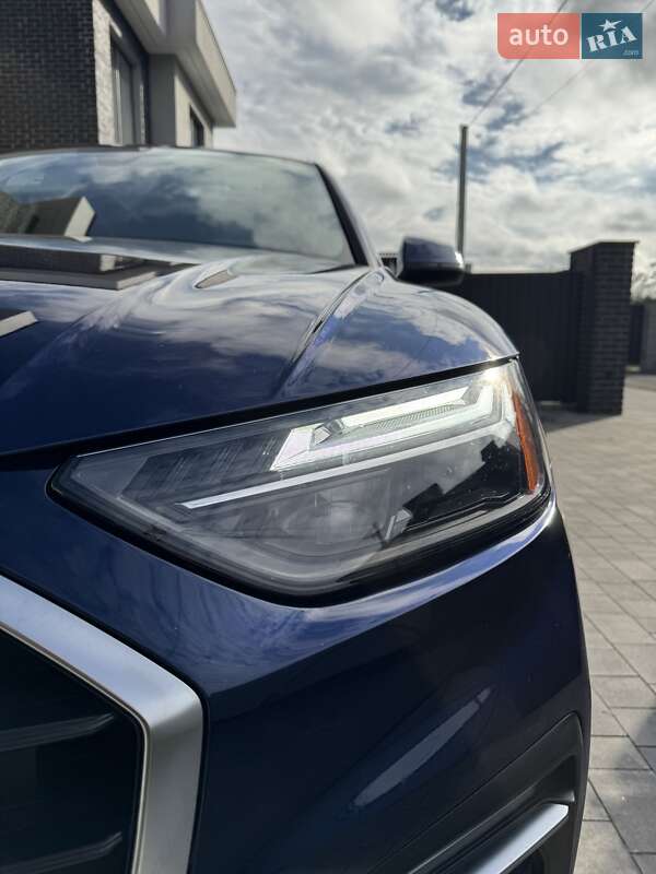 Позашляховик / Кросовер Audi Q5 2021 в Києві