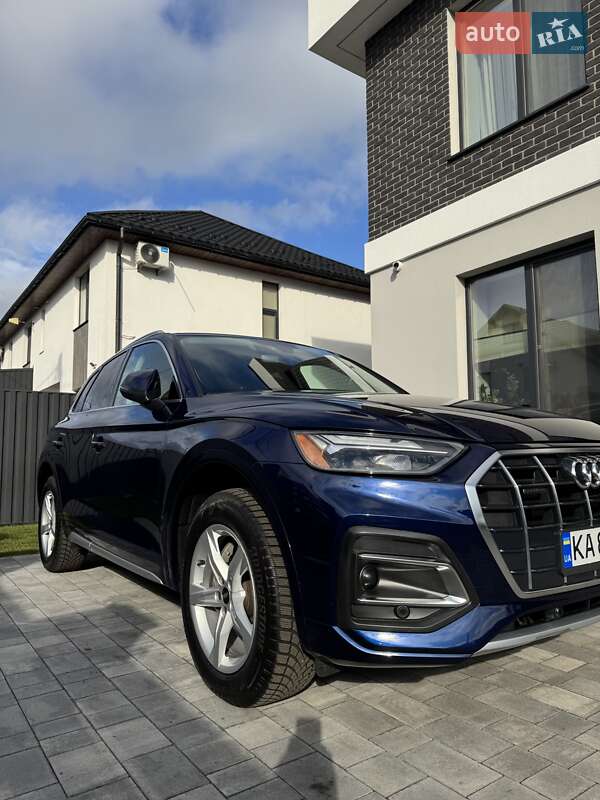 Позашляховик / Кросовер Audi Q5 2021 в Києві