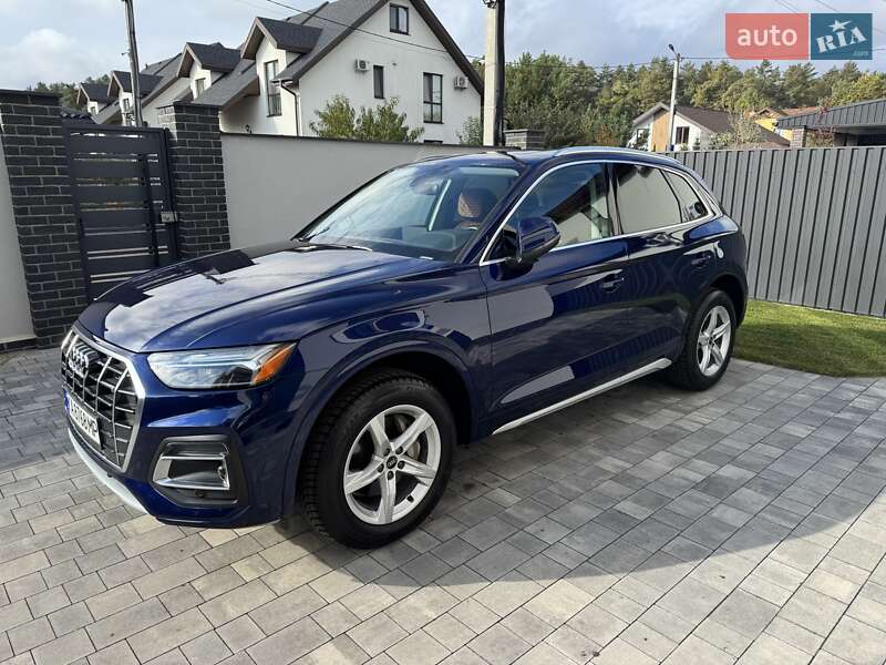 Позашляховик / Кросовер Audi Q5 2021 в Києві