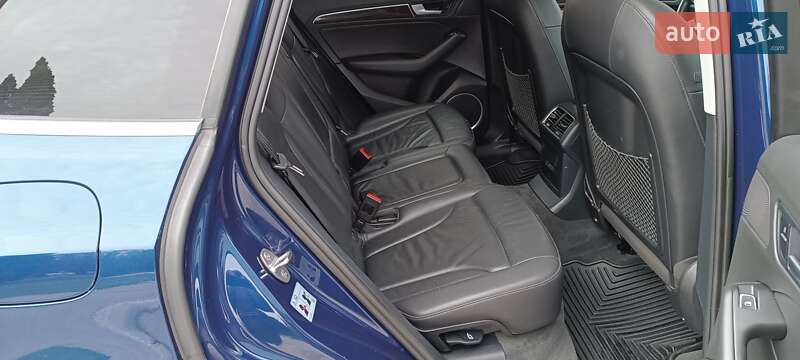 Внедорожник / Кроссовер Audi Q5 2013 в Желтых Водах