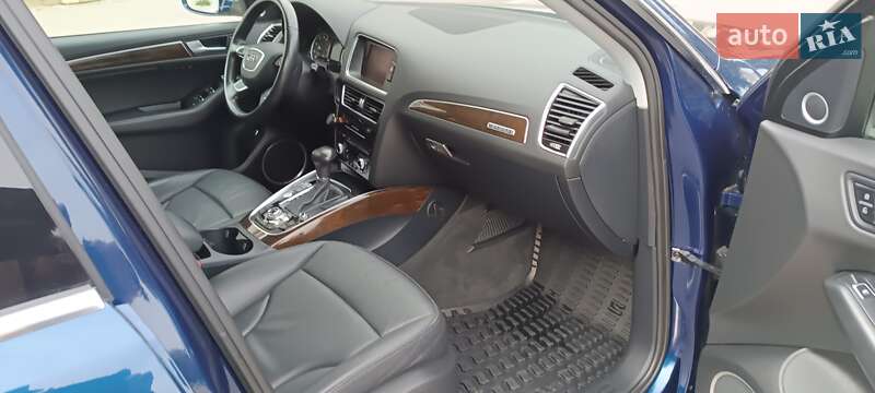 Внедорожник / Кроссовер Audi Q5 2013 в Желтых Водах