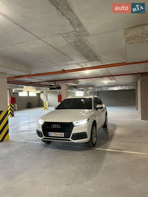 Внедорожник / Кроссовер Audi Q5 2018 в Тернополе
