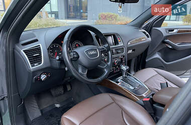Позашляховик / Кросовер Audi Q5 2015 в 