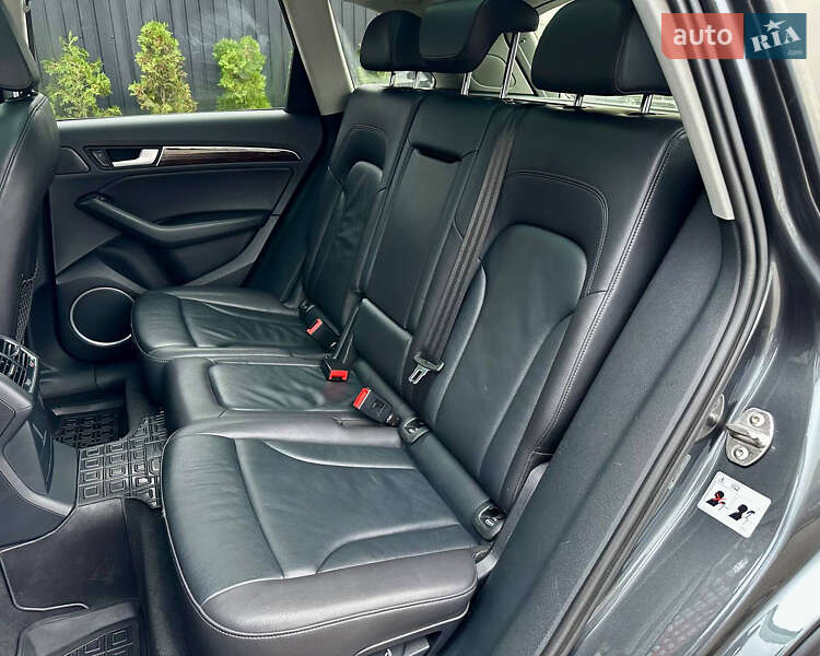 Позашляховик / Кросовер Audi Q5 2016 в Києві