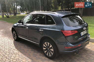 Позашляховик / Кросовер Audi Q5 2016 в 