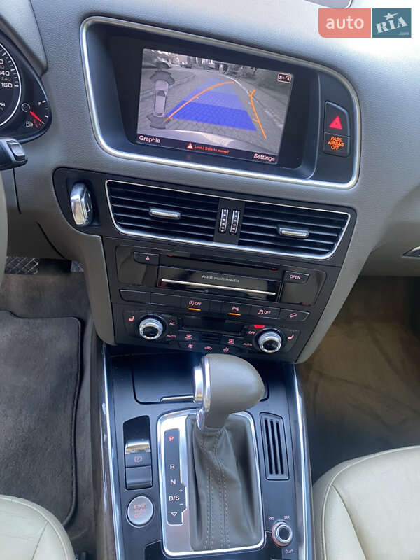 Позашляховик / Кросовер Audi Q5 2014 в Луцьку