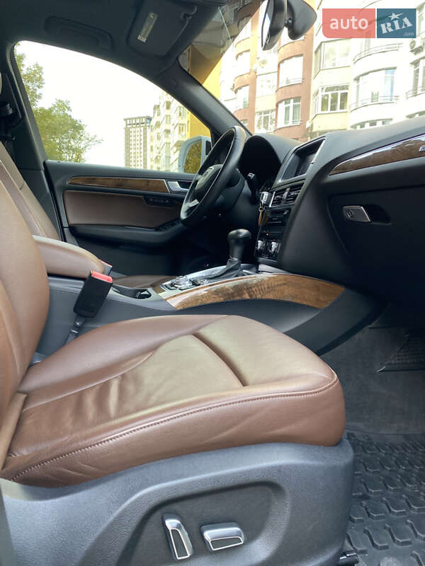 Внедорожник / Кроссовер Audi Q5 2015 в Львове