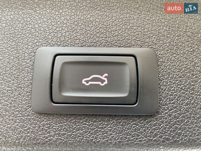 Внедорожник / Кроссовер Audi Q5 2015 в Львове