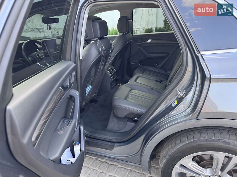 Позашляховик / Кросовер Audi Q5 2018 в Львові фото 14 Позашляховик / Кросовер Audi Q5 2018 в Львові