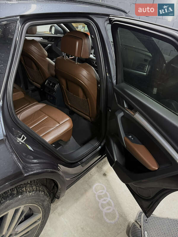 Позашляховик / Кросовер Audi Q5 2018 в Житомирі фото 23 Позашляховик / Кросовер Audi Q5 2018 в Житомирі