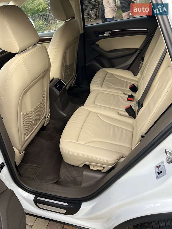 Внедорожник / Кроссовер Audi Q5 2014 в Ровно