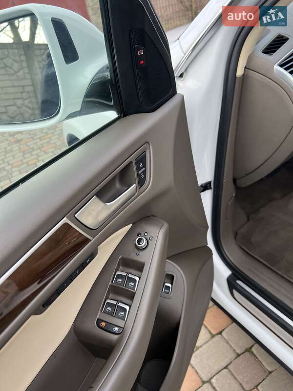 Внедорожник / Кроссовер Audi Q5 2014 в Ровно