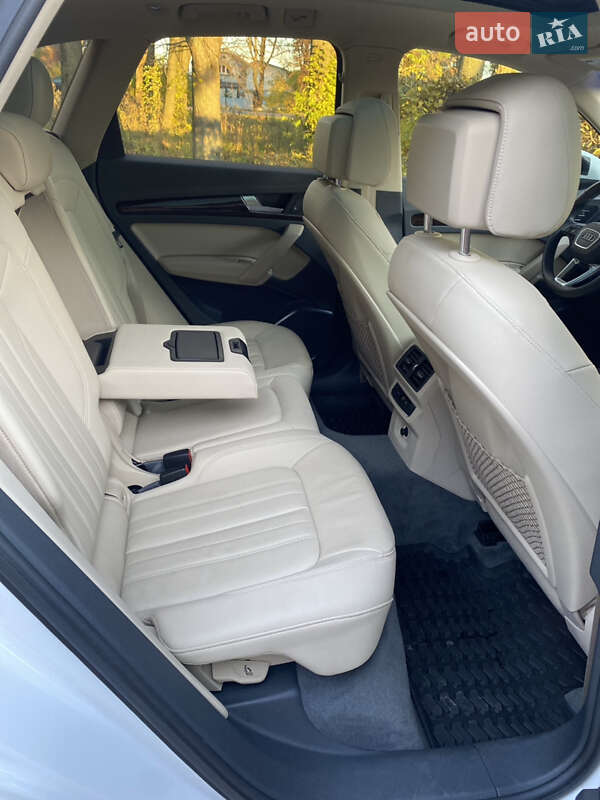 Внедорожник / Кроссовер Audi Q5 2020 в Василькове фото 31 Внедорожник / Кроссовер Audi Q5 2020 в Василькове