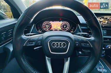 Позашляховик / Кросовер Audi Q5 2017 в  фото 44 Позашляховик / Кросовер Audi Q5 2017 в