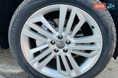 Позашляховик / Кросовер Audi Q5 2017 в  фото 48 Позашляховик / Кросовер Audi Q5 2017 в