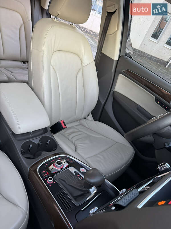 Внедорожник / Кроссовер Audi Q5 2014 в Луцке