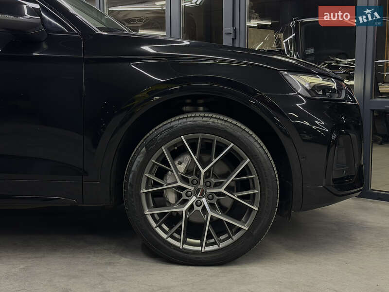 Внедорожник / Кроссовер Audi Q5 2021 в Одессе