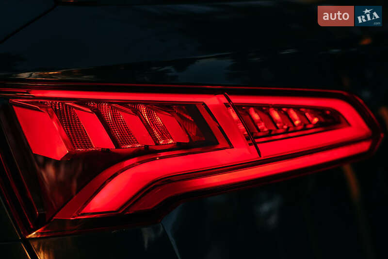 Позашляховик / Кросовер Audi Q5 2019 в Києві фото 11 Позашляховик / Кросовер Audi Q5 2019 в Києві