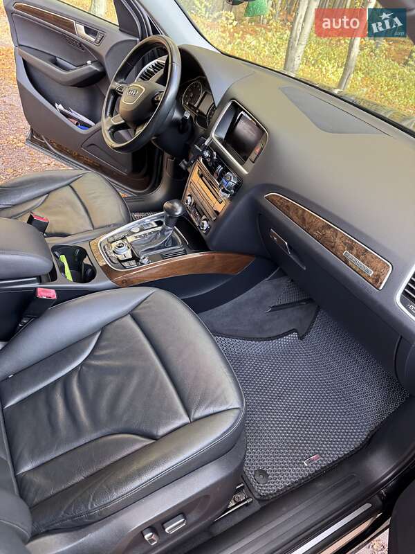Позашляховик / Кросовер Audi Q5 2015 в Львові фото 12 Позашляховик / Кросовер Audi Q5 2015 в Львові