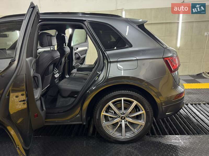 Внедорожник / Кроссовер Audi Q5 2021 в Виннице фото 14 Внедорожник / Кроссовер Audi Q5 2021 в Виннице