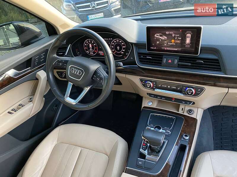 Позашляховик / Кросовер Audi Q5 2018 в Львові фото 10 Позашляховик / Кросовер Audi Q5 2018 в Львові